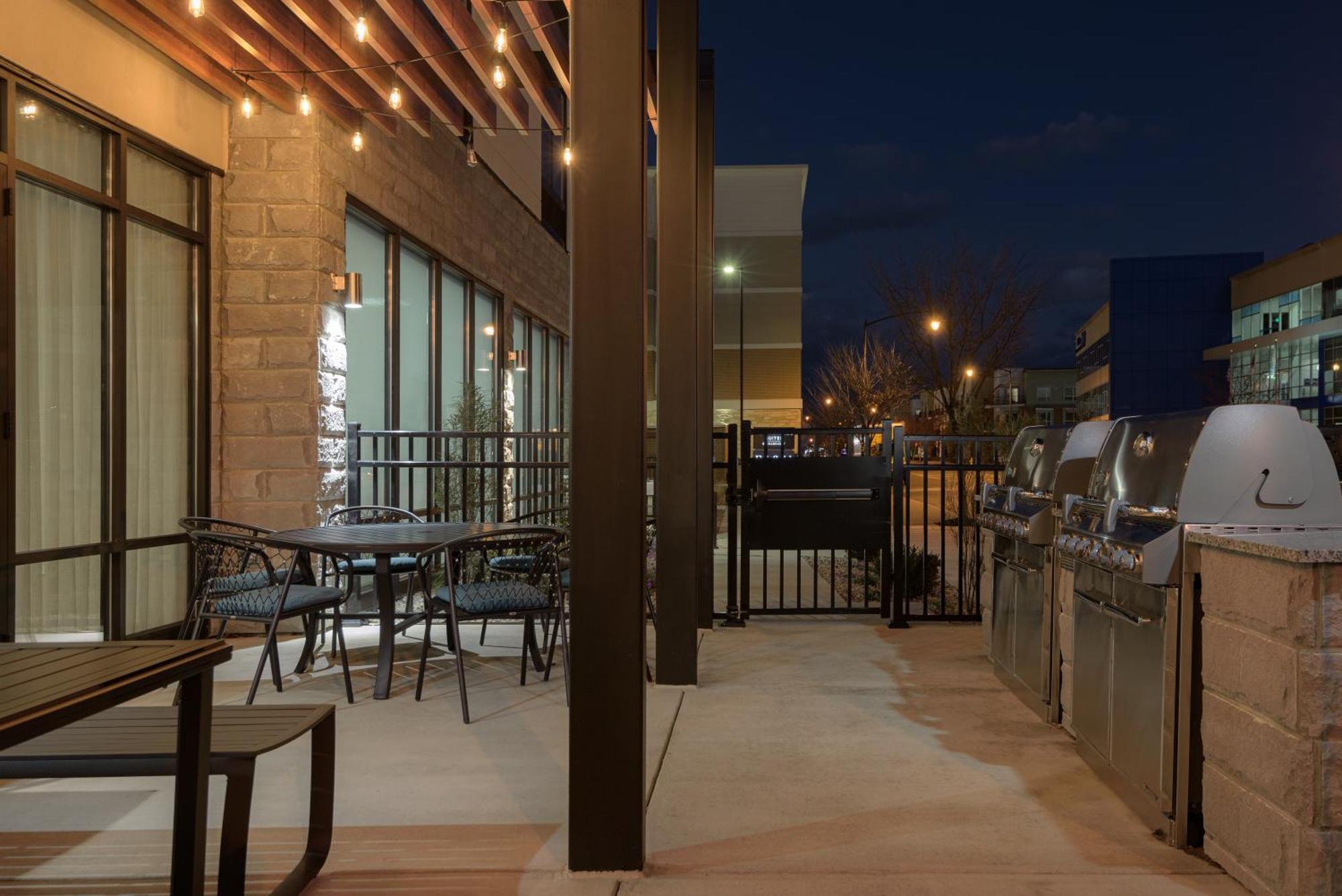Fairfield By Marriott Inn & Suites Cincinnati Oakley Bagian luar foto