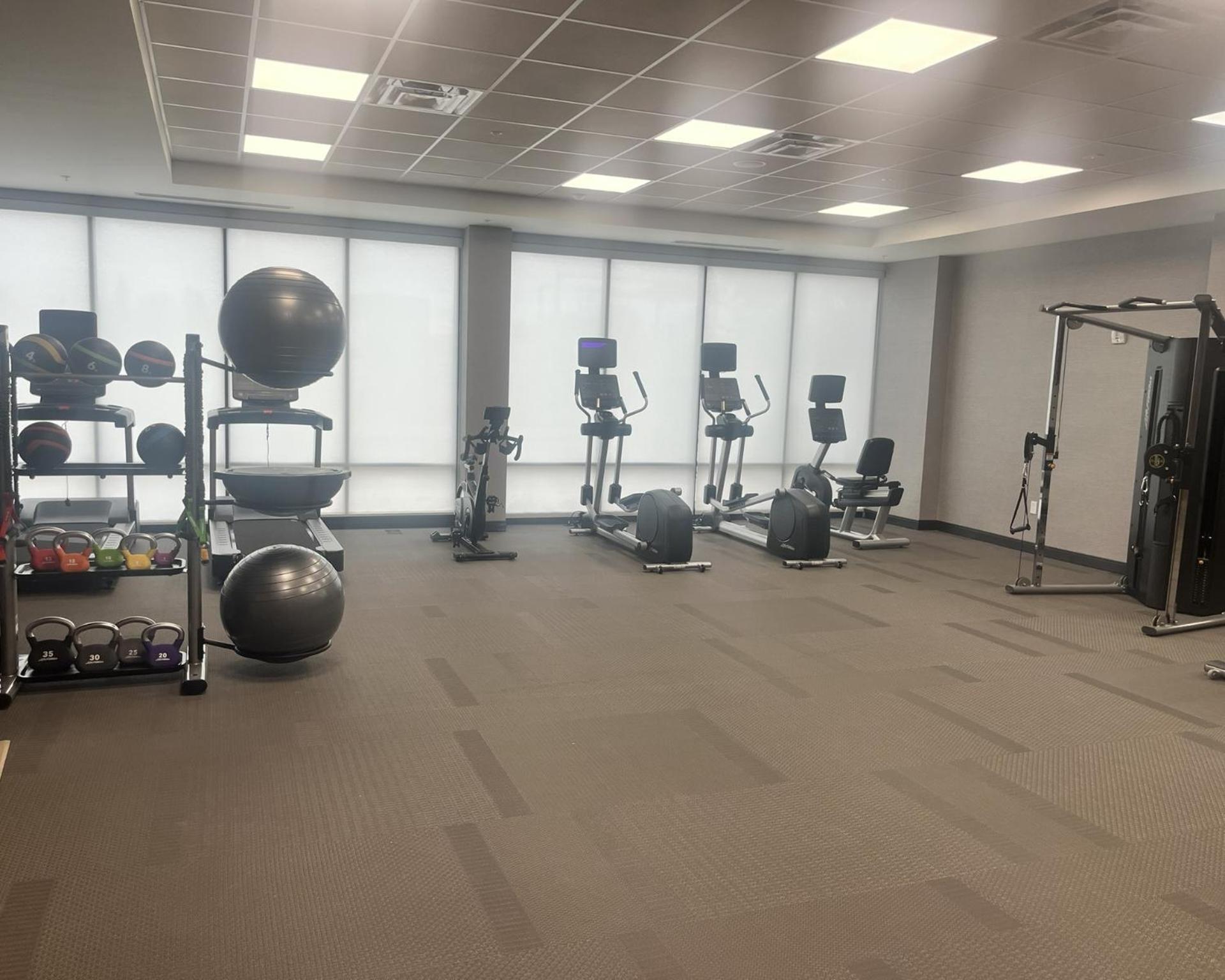 Fairfield By Marriott Inn & Suites Cincinnati Oakley Bagian luar foto