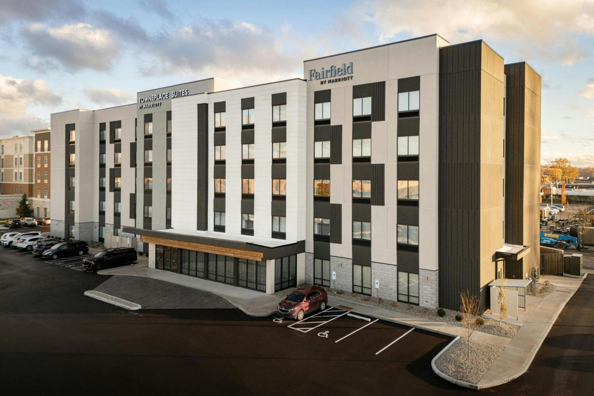 Fairfield By Marriott Inn & Suites Cincinnati Oakley Bagian luar foto