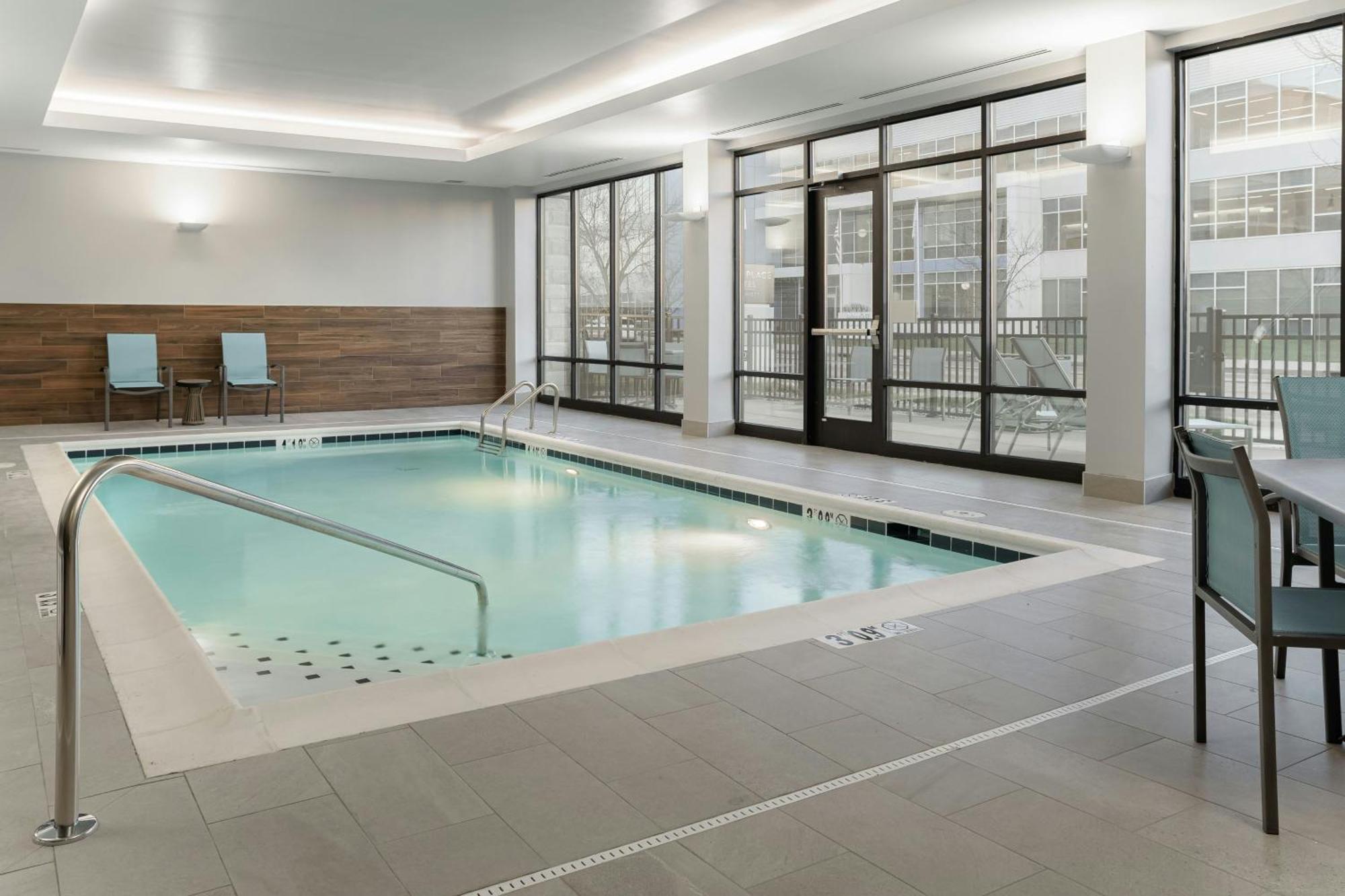 Fairfield By Marriott Inn & Suites Cincinnati Oakley Bagian luar foto