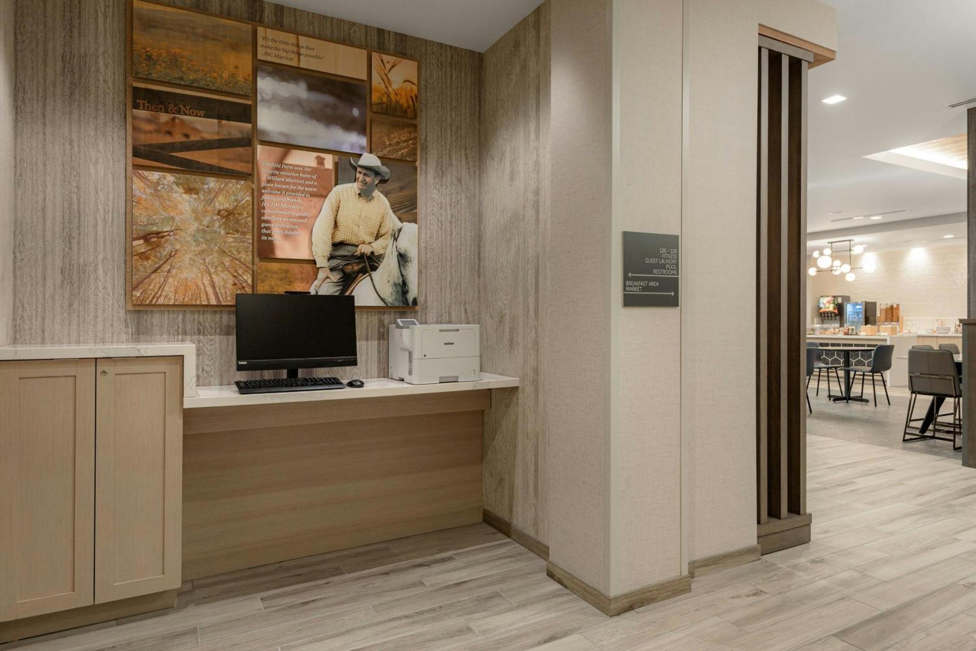 Fairfield By Marriott Inn & Suites Cincinnati Oakley Bagian luar foto